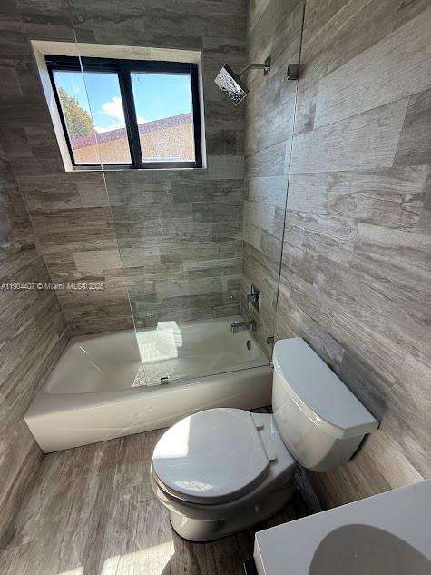 Small Image of 4902 SOUTH WEST 87TH PL, Miami Number 34