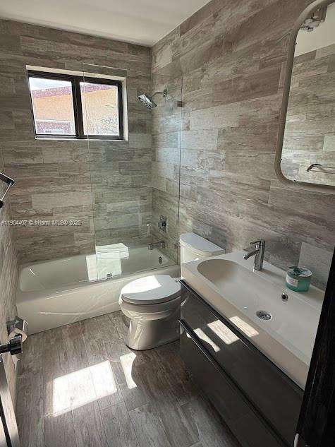 Small Image of 4902 SOUTH WEST 87TH PL, Miami Number 39