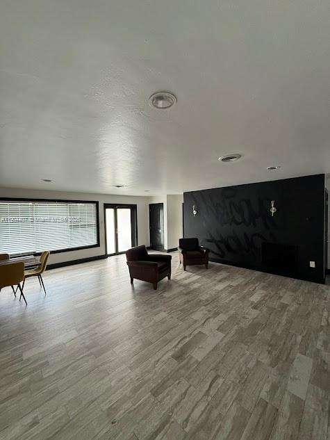 Small Image of 4902 SOUTH WEST 87TH PL, Miami Number 4