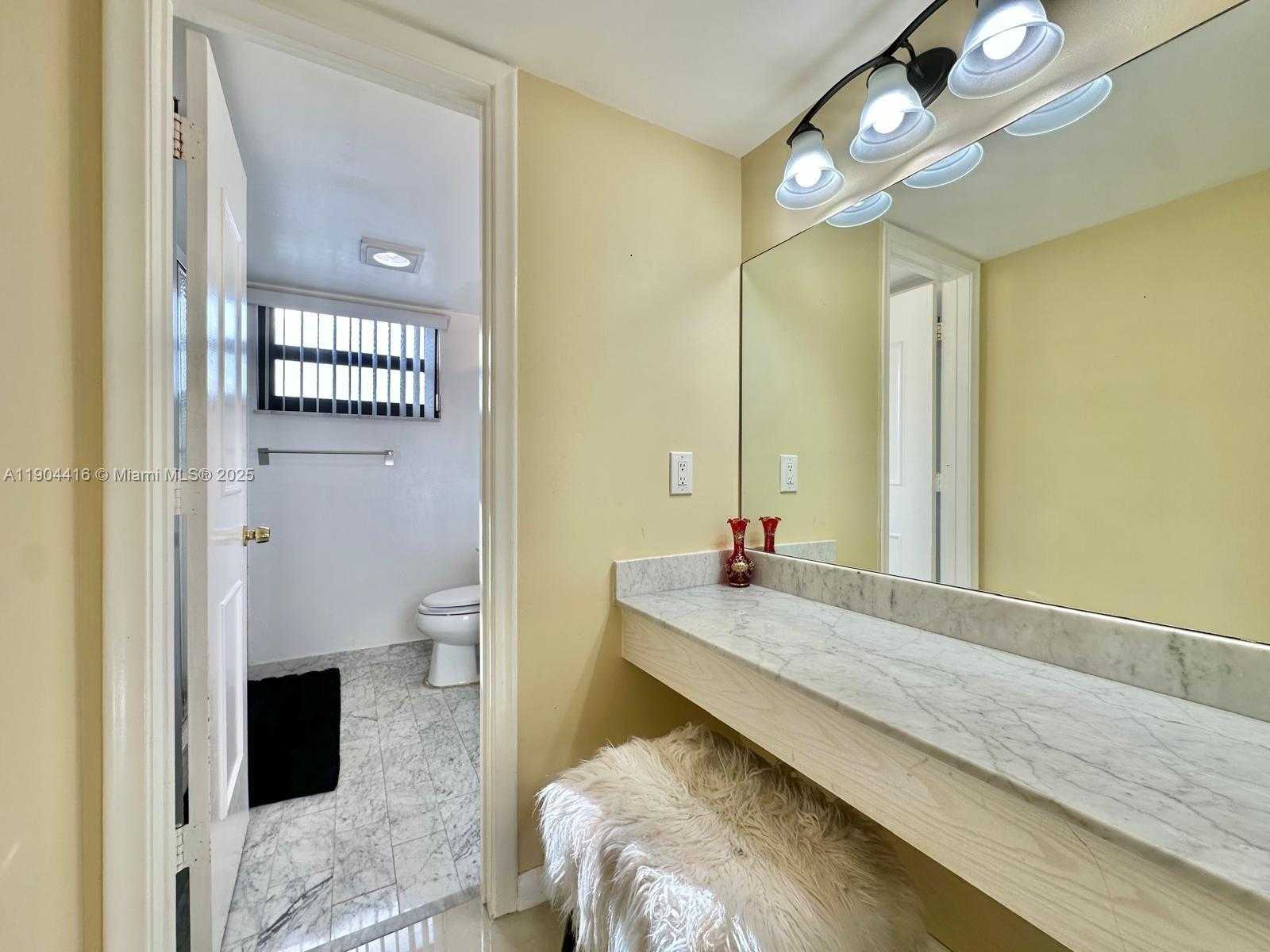 Imagen de Pequeño Objeto