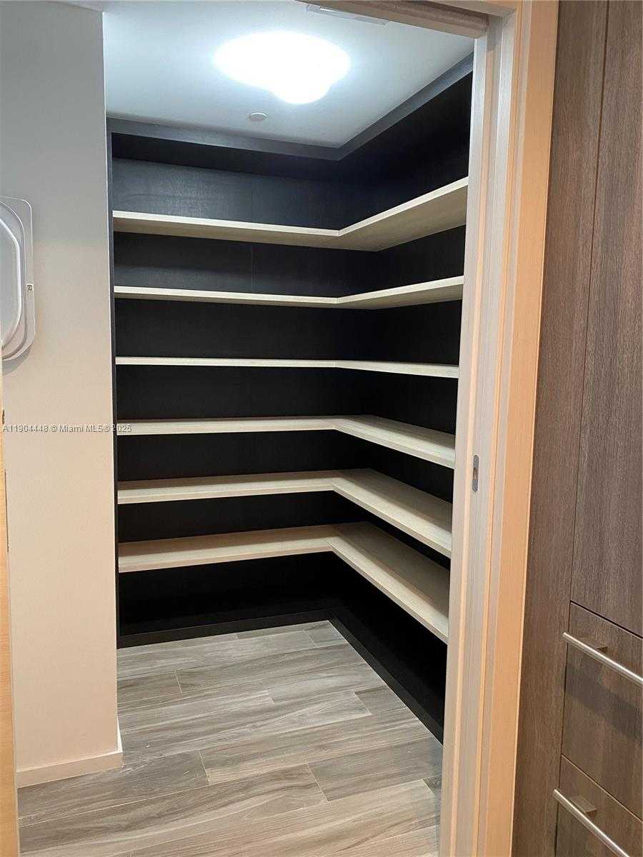 Small Image of 801 SOUTH MIAMI AVE #3410, Miami Number 28