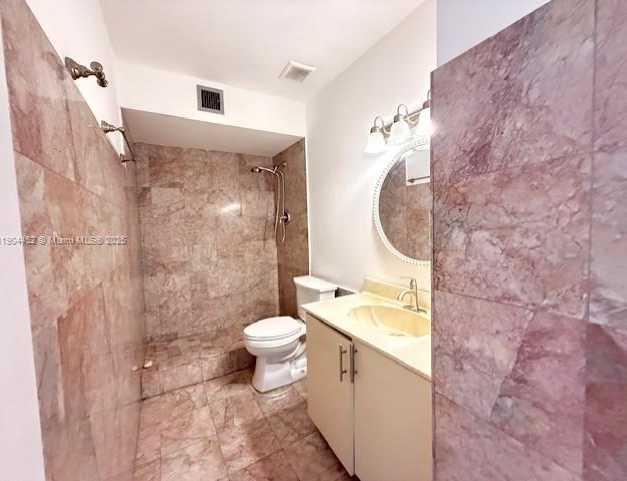 Small Image of 515 WEST PARK DR #2, Miami Number 30