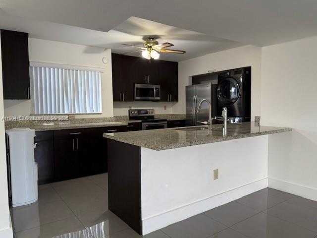 Small Image of 515 WEST PARK DR #2, Miami Number 39