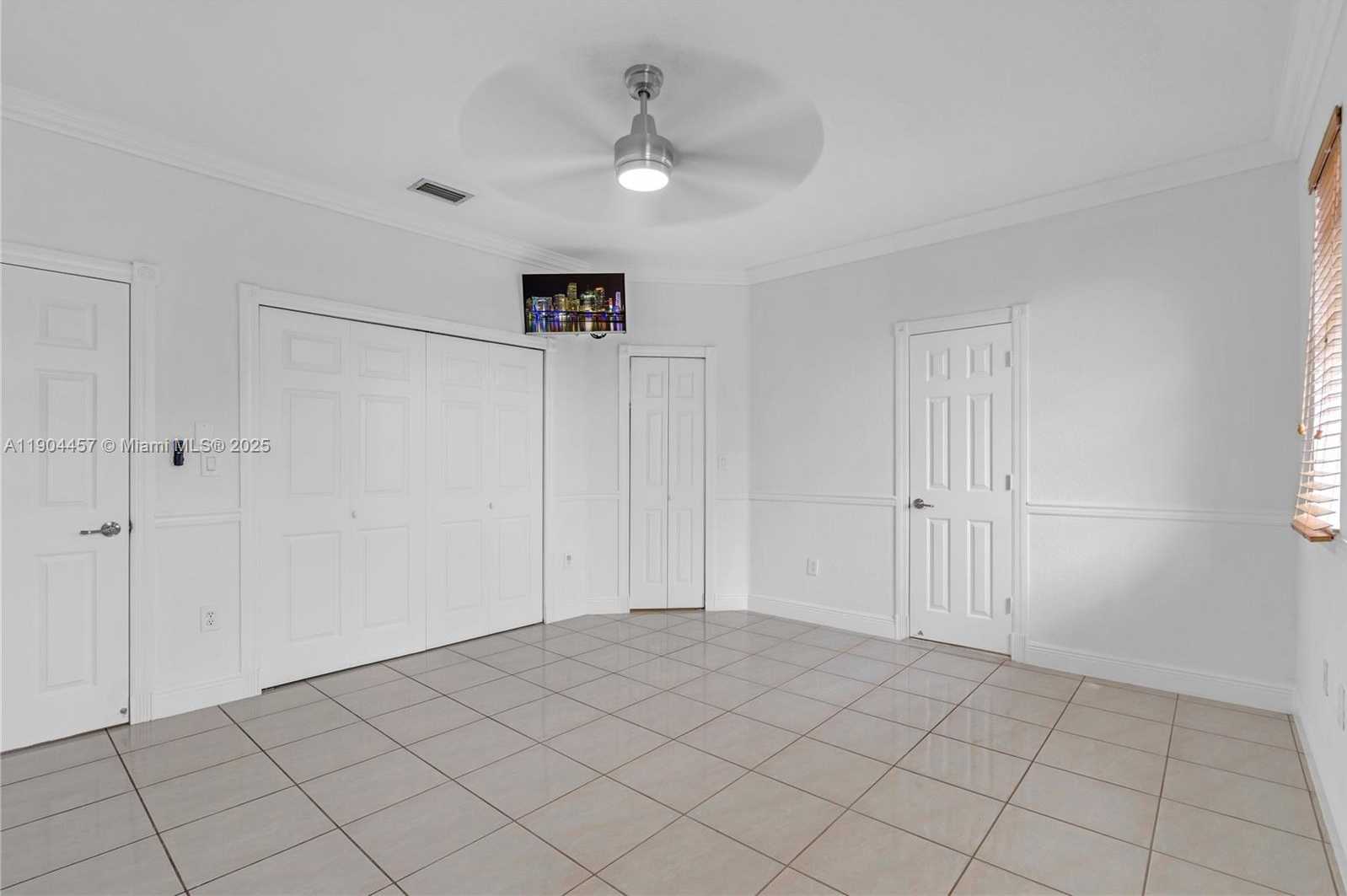 Small Image of 1541 EAST 6TH CT #2, Hialeah Number 18