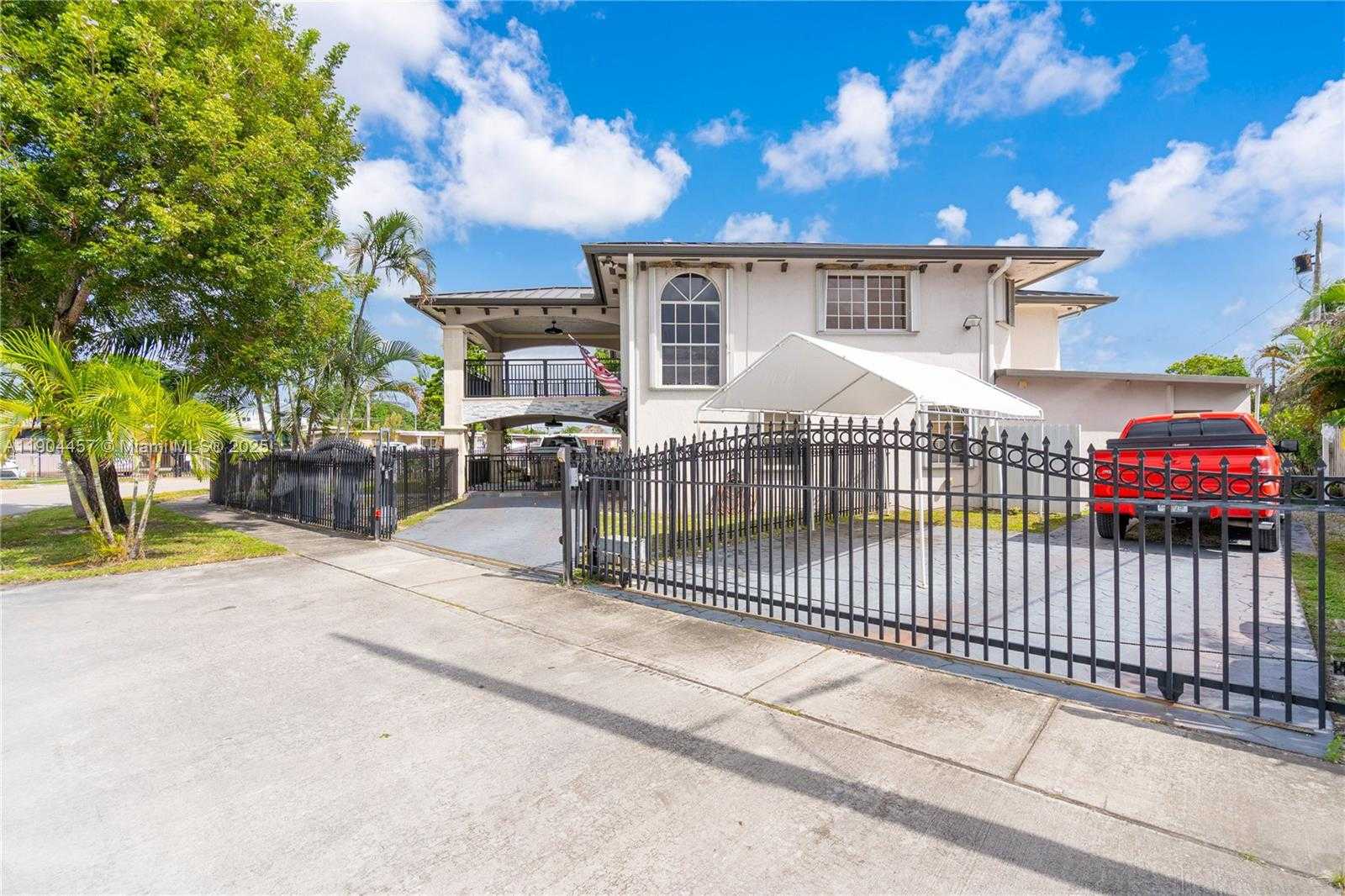 Small Image of 1541 EAST 6TH CT #2, Hialeah Number 3