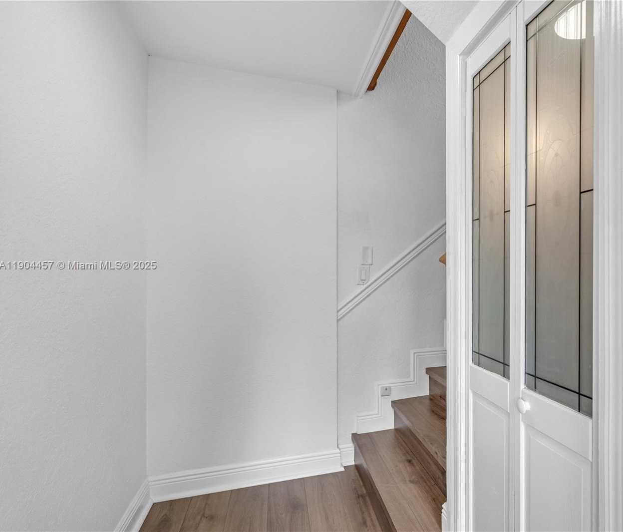 Small Image of 1541 EAST 6TH CT #2, Hialeah Number 4