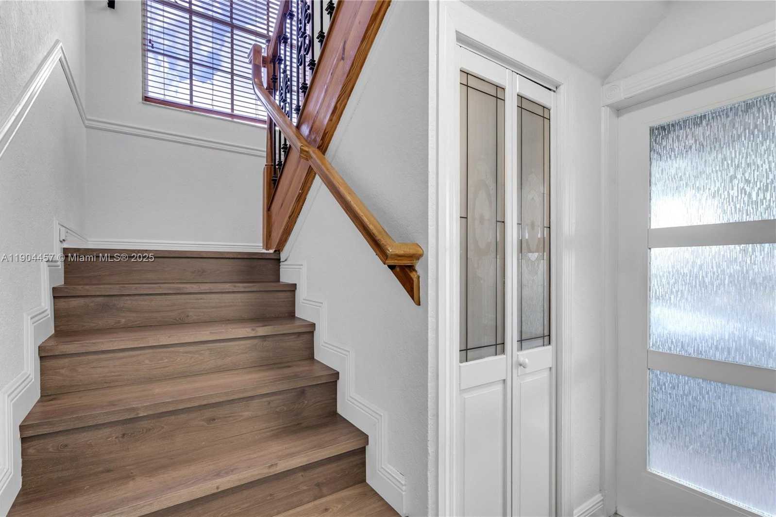 Small Image of 1541 EAST 6TH CT #2, Hialeah Number 5