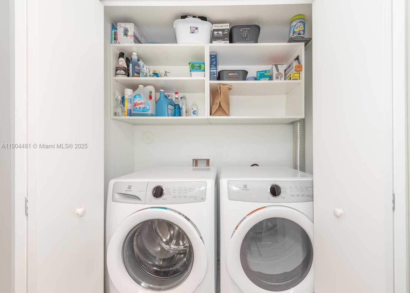 Imagen de Pequeño Objeto