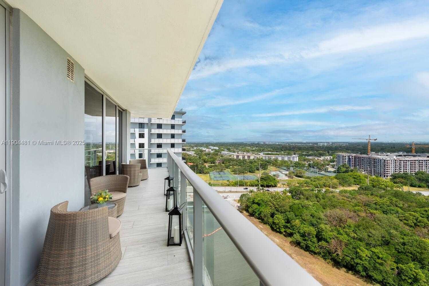 Imagen de Pequeño Objeto