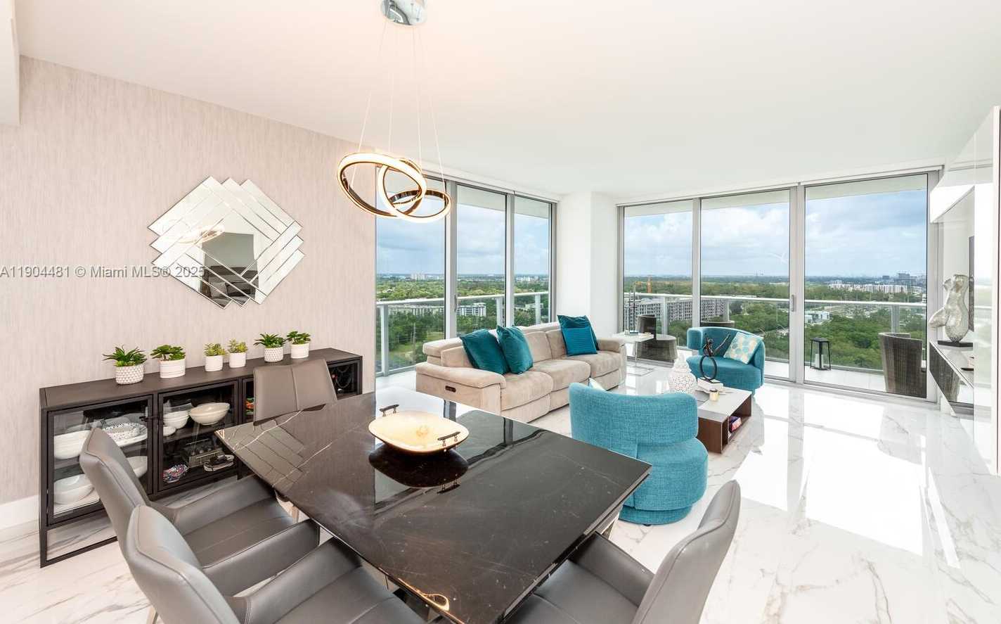 Imagen de Pequeño Objeto