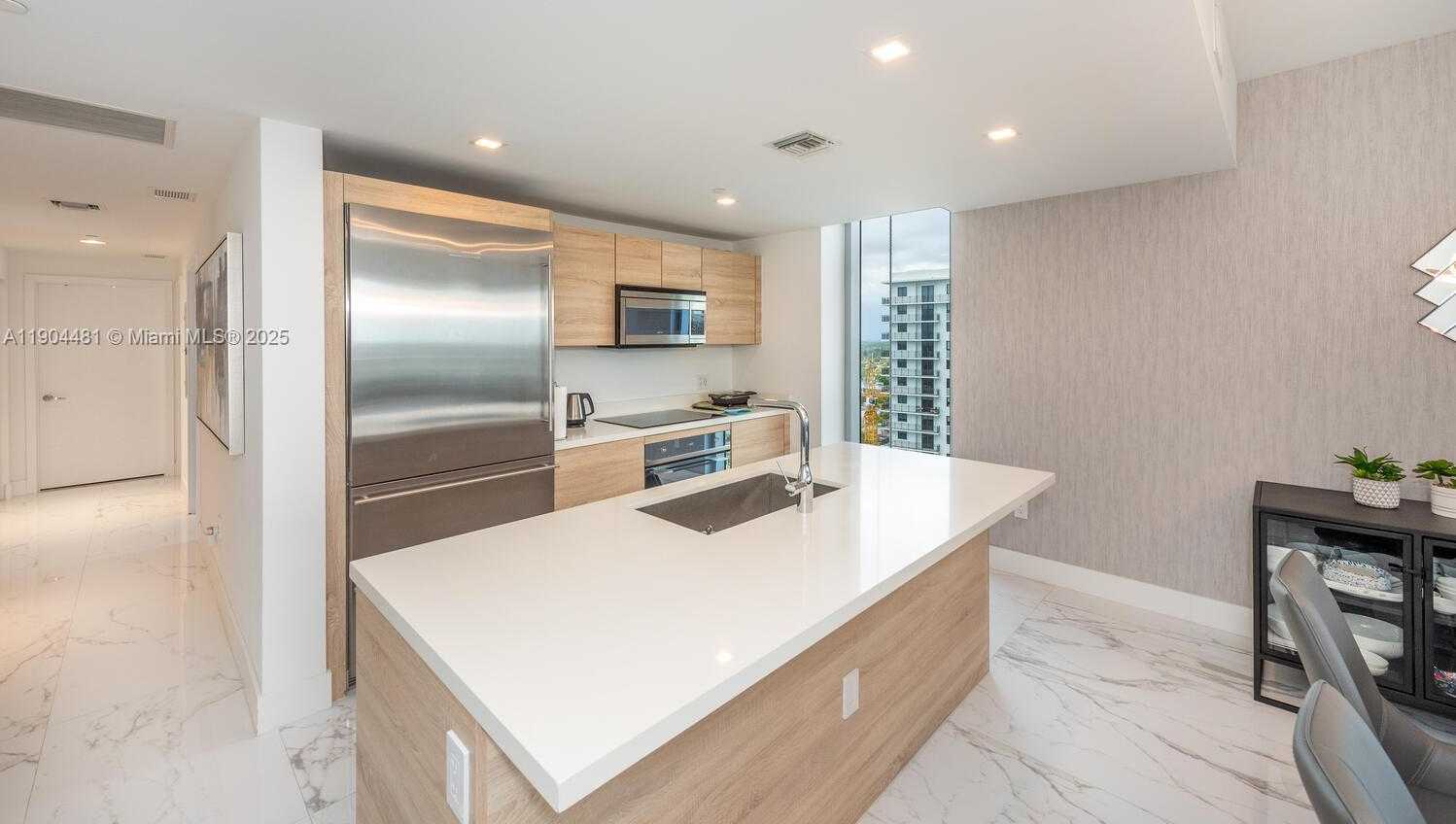 Imagen de Pequeño Objeto