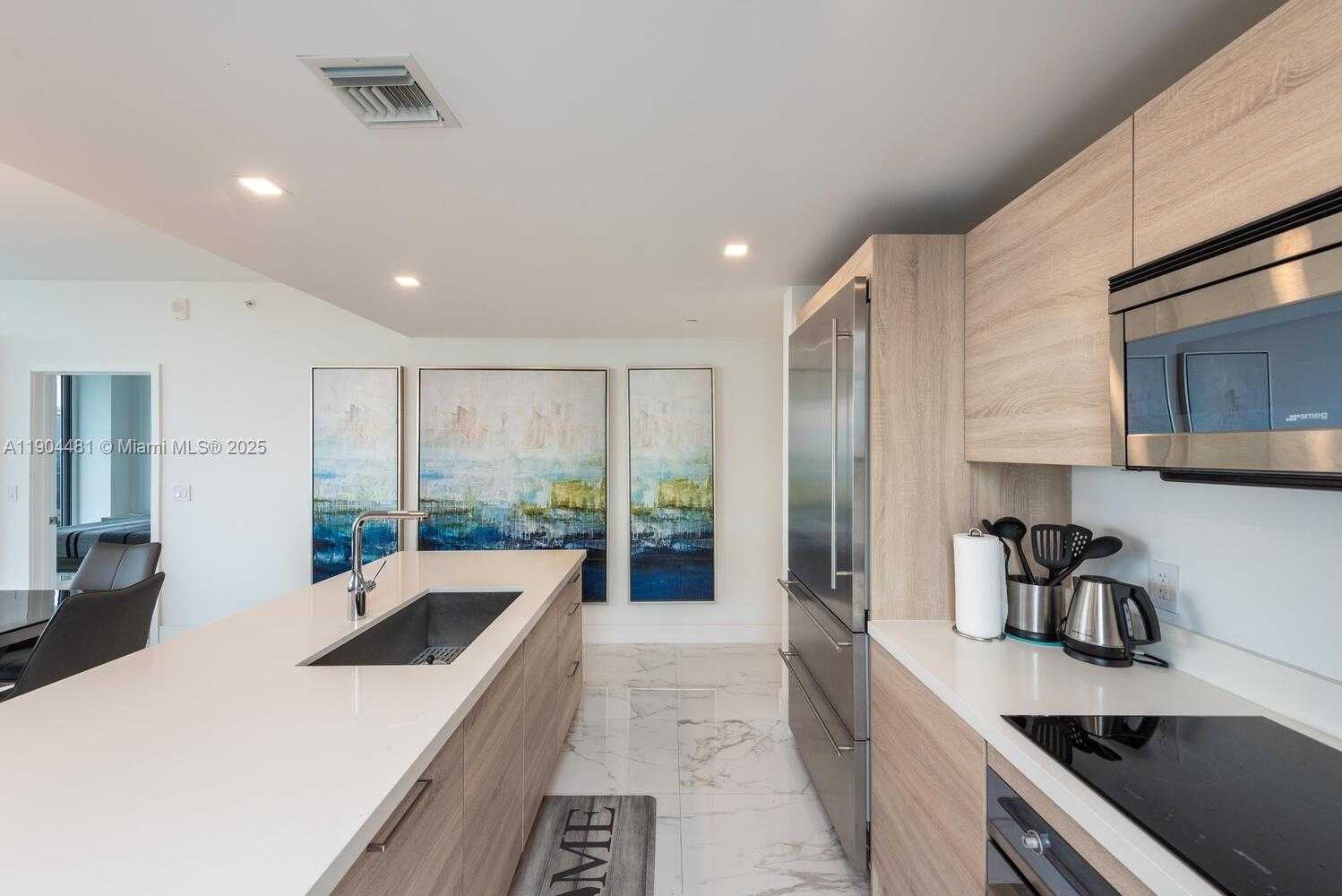 Imagen de Pequeño Objeto