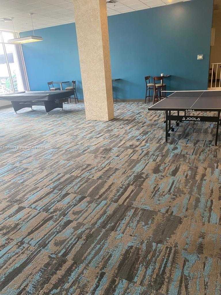 Small Image of 100 BAYVIEW DR #517, Sunny Isles Beach Number 8