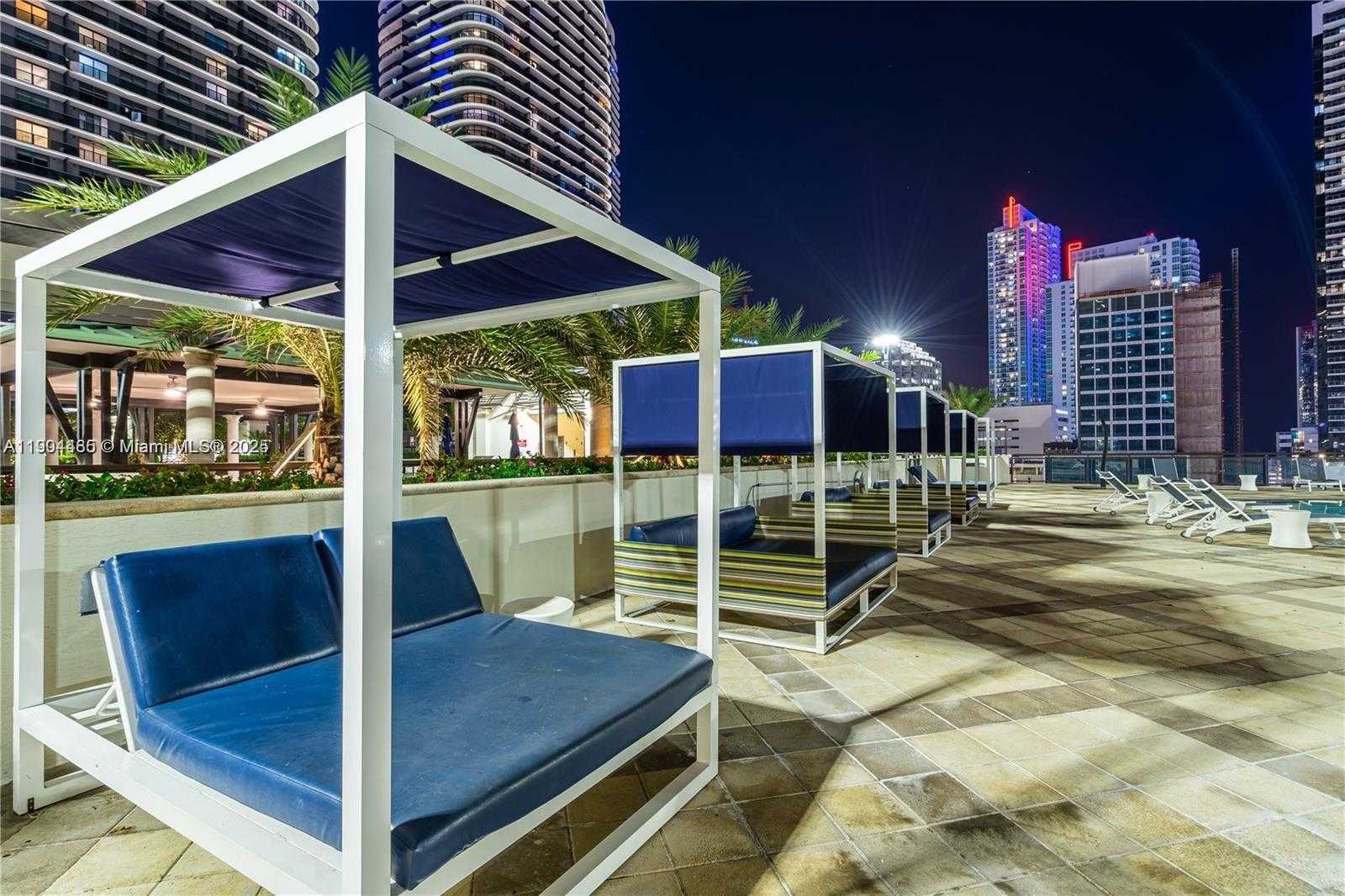 Small Image of 999 SOUTH WEST 1ST AVE #1915, Miami Number 22