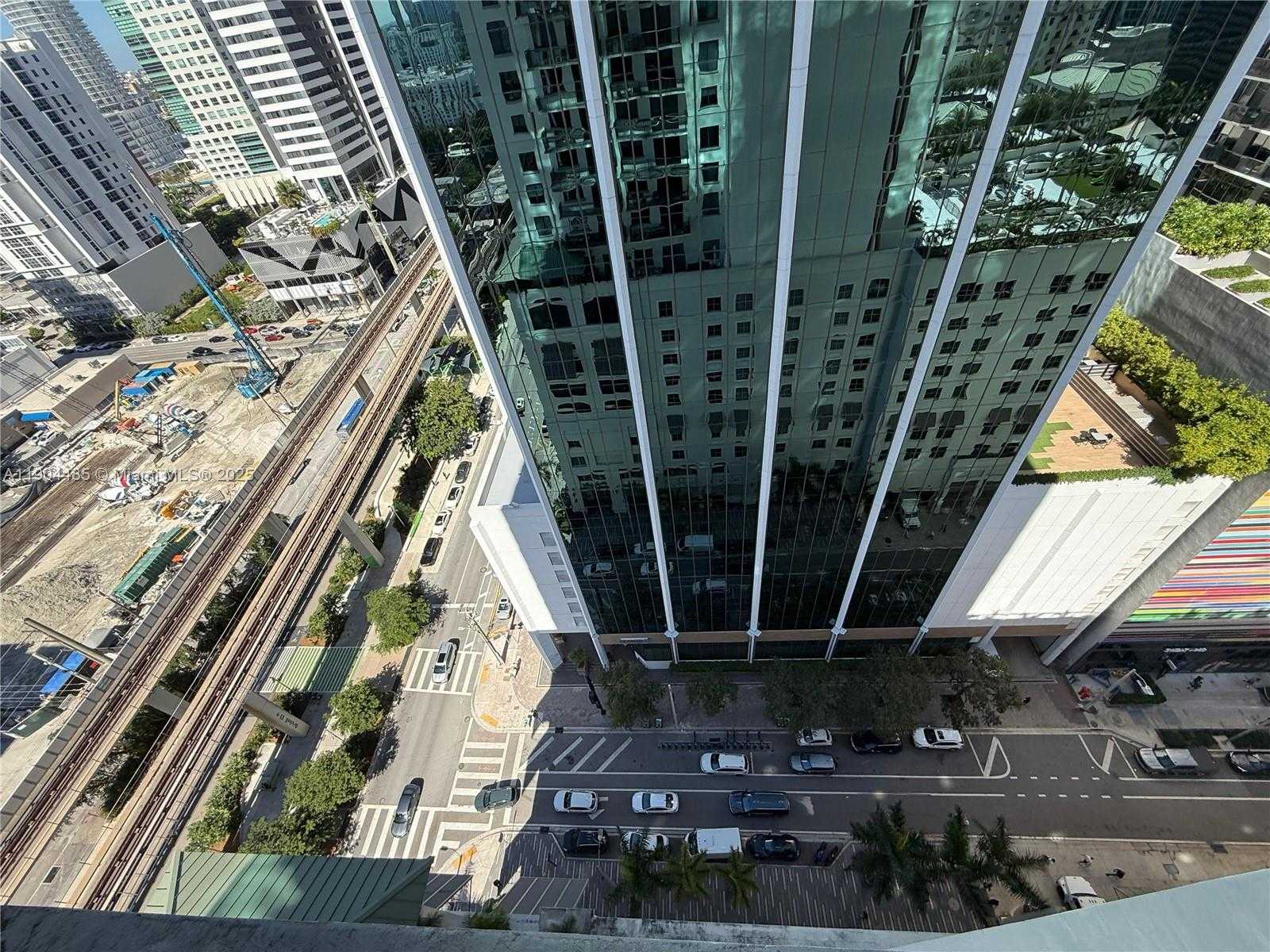 Small Image of 999 SOUTH WEST 1ST AVE #1915, Miami Number 38