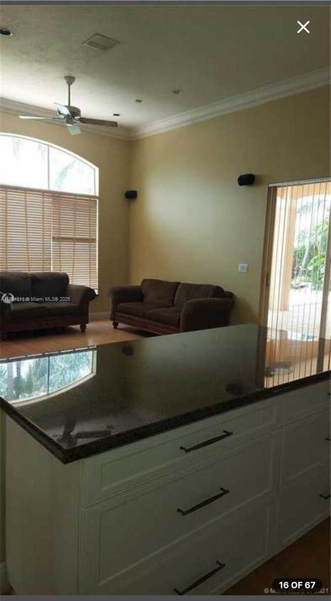 Small Image of 4045 SOUTH WEST 151ST TER, Miramar Number 11