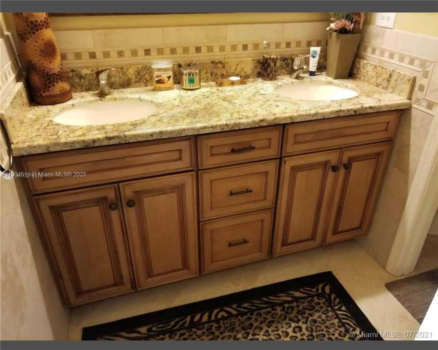 Small Image of 4045 SOUTH WEST 151ST TER, Miramar Number 19