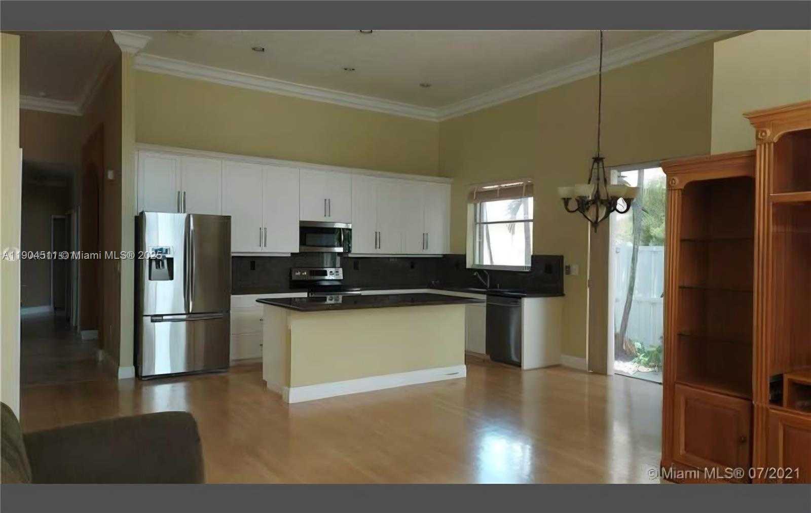 Small Image of 4045 SOUTH WEST 151ST TER, Miramar Number 7