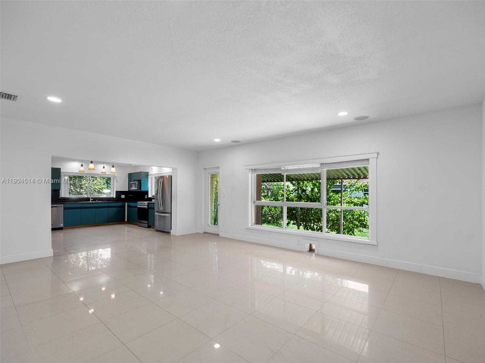 Small Image of 4850 SOUTH WEST 5TH TER, Miami Number 25