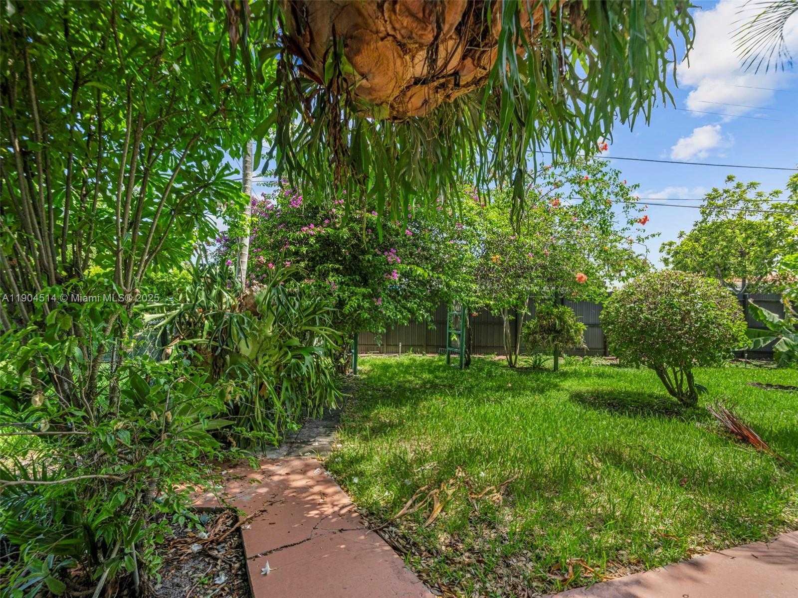 Small Image of 4850 SOUTH WEST 5TH TER, Miami Number 35