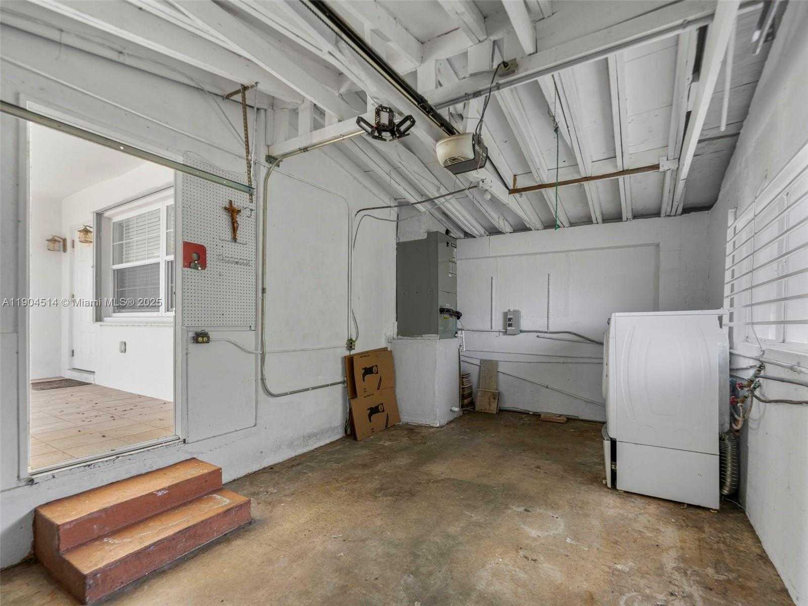 Small Image of 4850 SOUTH WEST 5TH TER, Miami Number 40