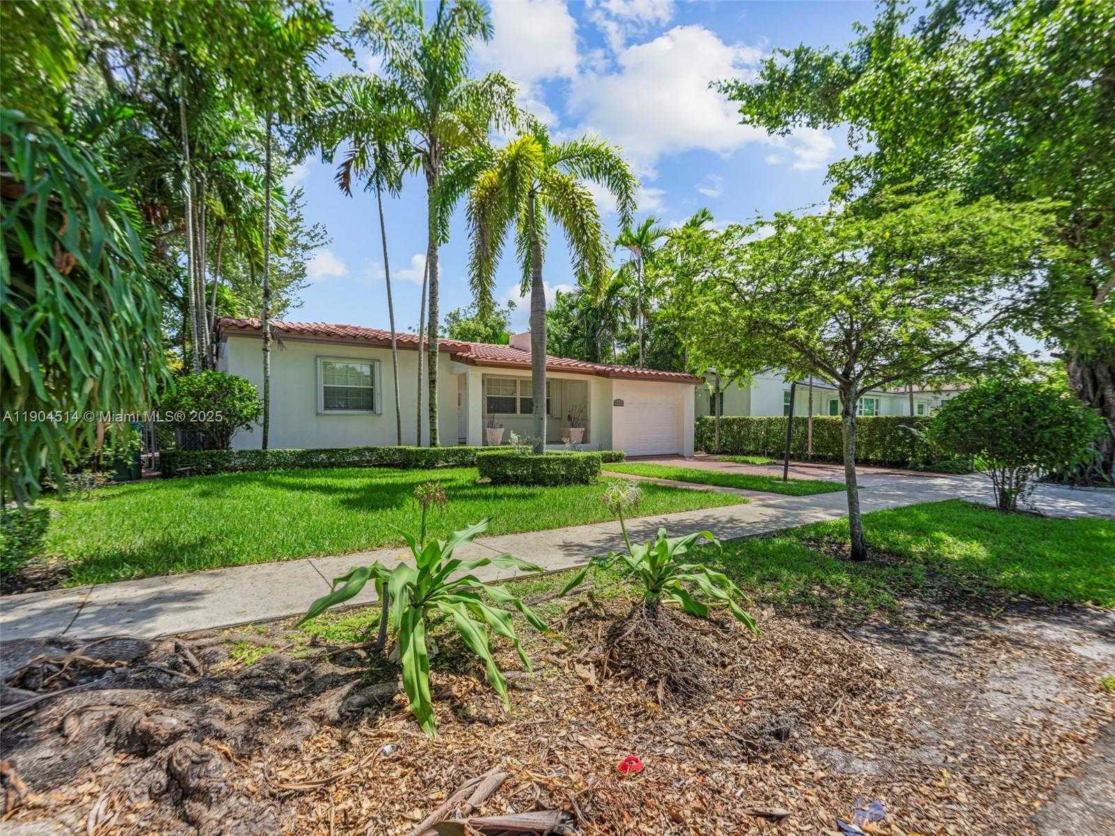 Small Image of 4850 SOUTH WEST 5TH TER, Miami Number 45