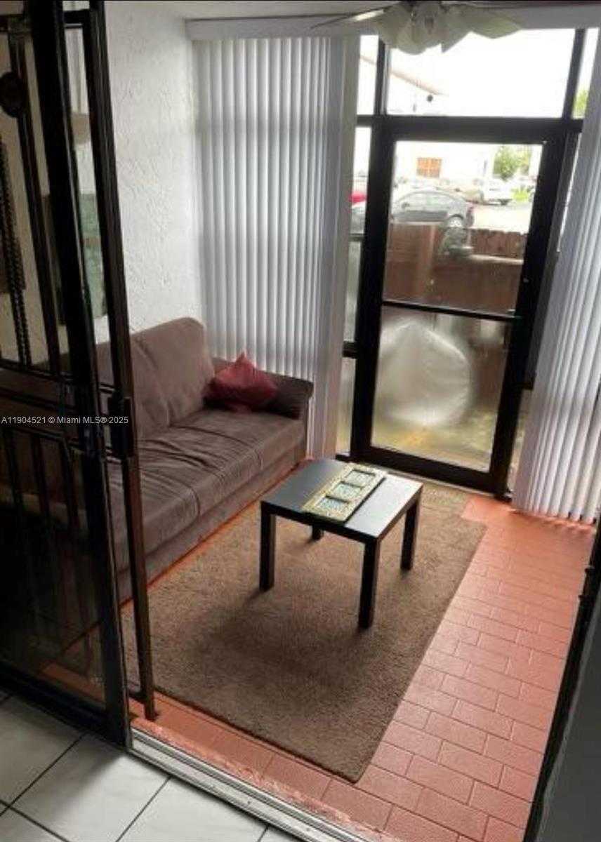 Small Image of 9411 FONTAINEBLEAU BLVD #106, Miami Number 4