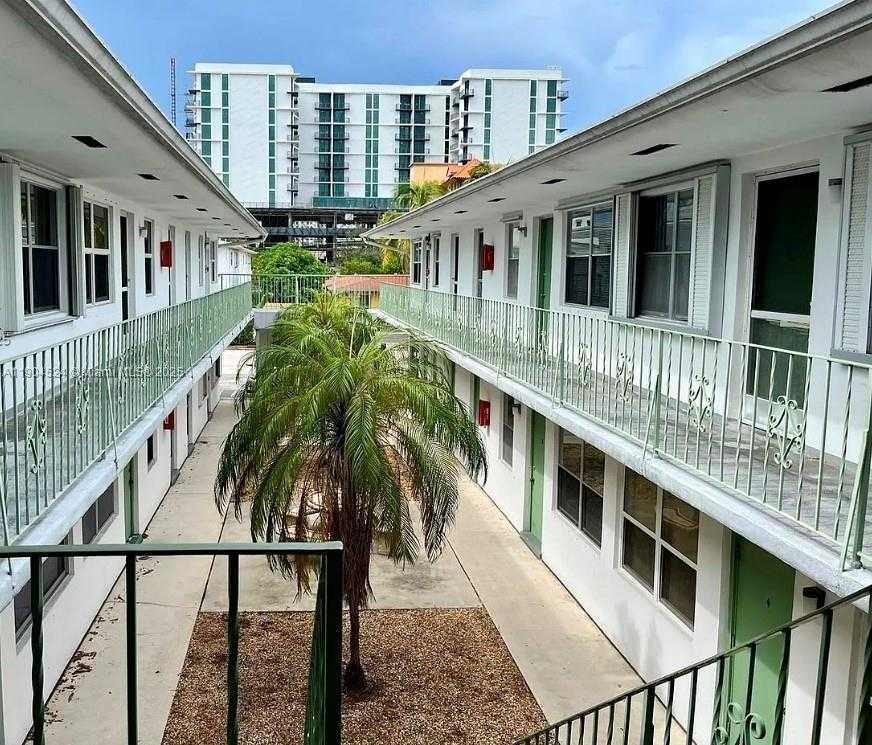 Small Image of 1824 MONROE ST #8, Hollywood Number 8