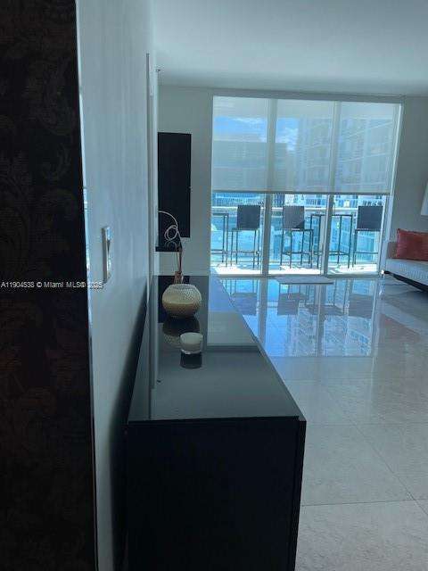 Small Image of 950 BRICKELL BAY DR #1805, Miami Number 23