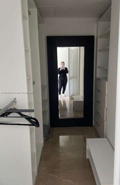 Small Image of 950 BRICKELL BAY DR #1805, Miami Number 25