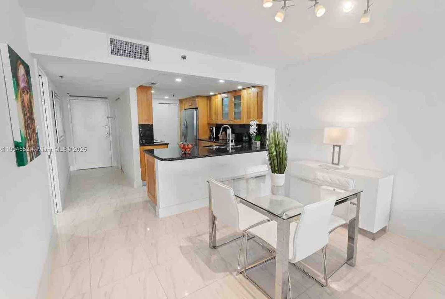 Small Image of 1717 NORTH BAYSHORE DR #C-4037, Miami Number 10