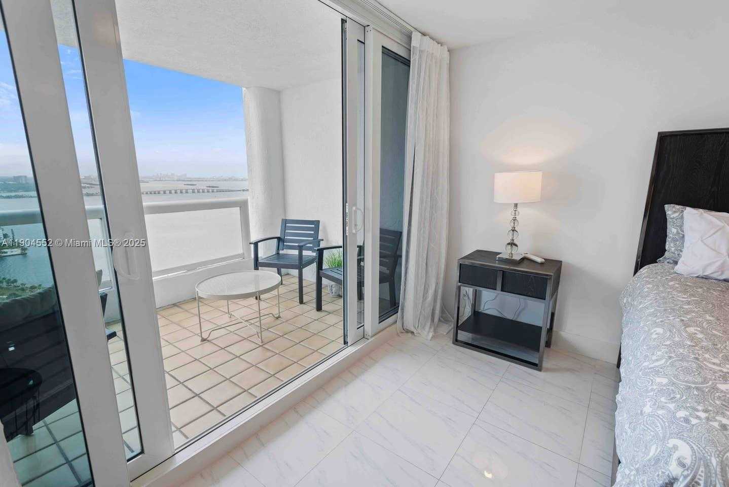 Small Image of 1717 NORTH BAYSHORE DR #C-4037, Miami Number 12