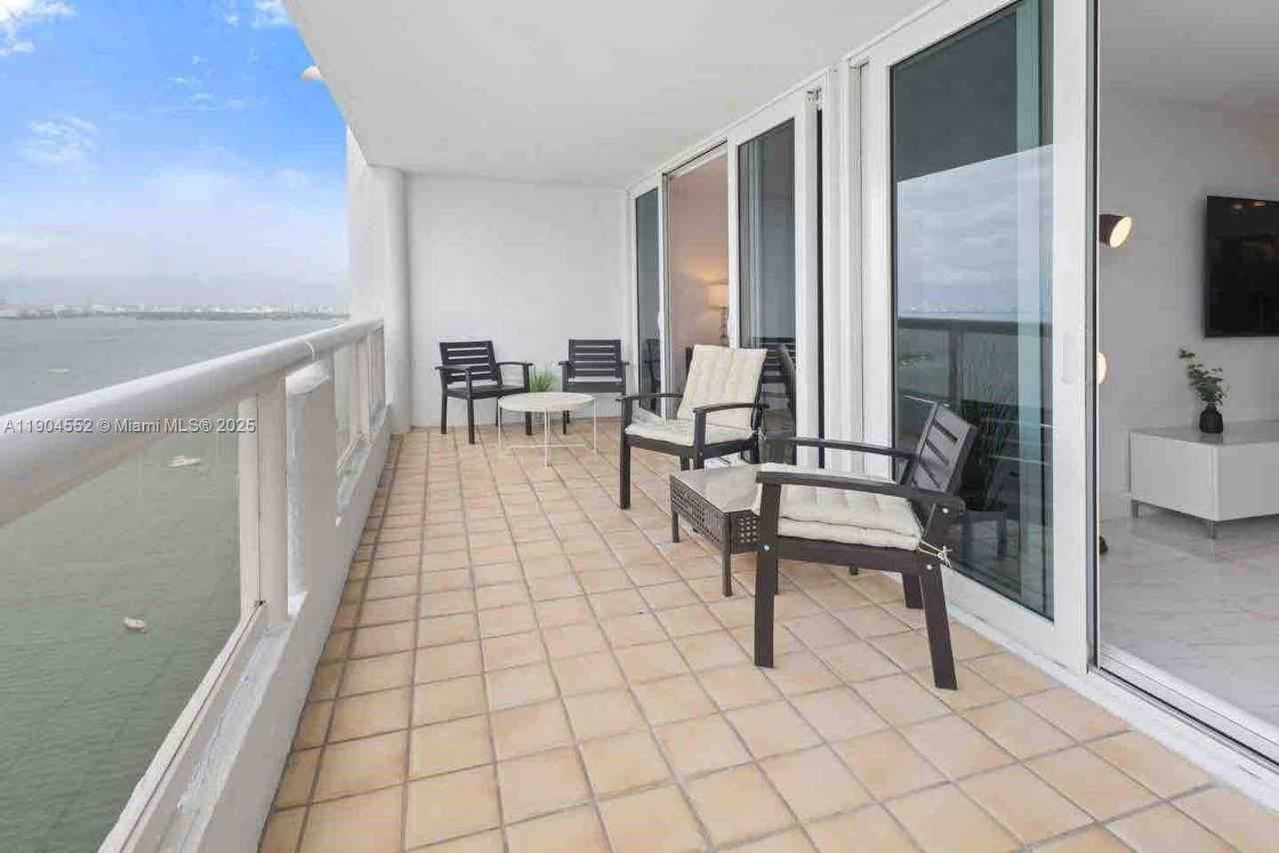 Small Image of 1717 NORTH BAYSHORE DR #C-4037, Miami Number 19