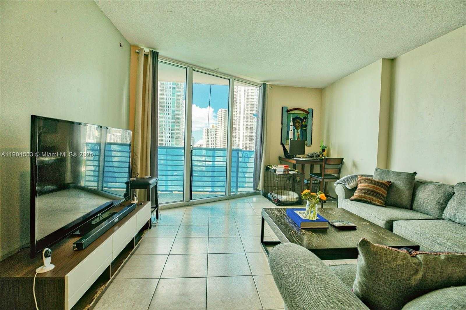 Small Image of 325 SOUTH BISCAYNE BLVD #1717, Miami Number 16
