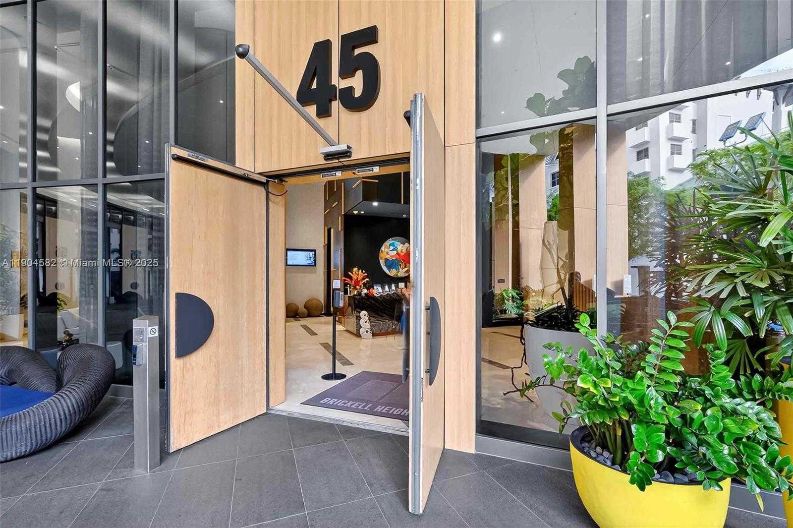 Imagen de Pequeño Objeto