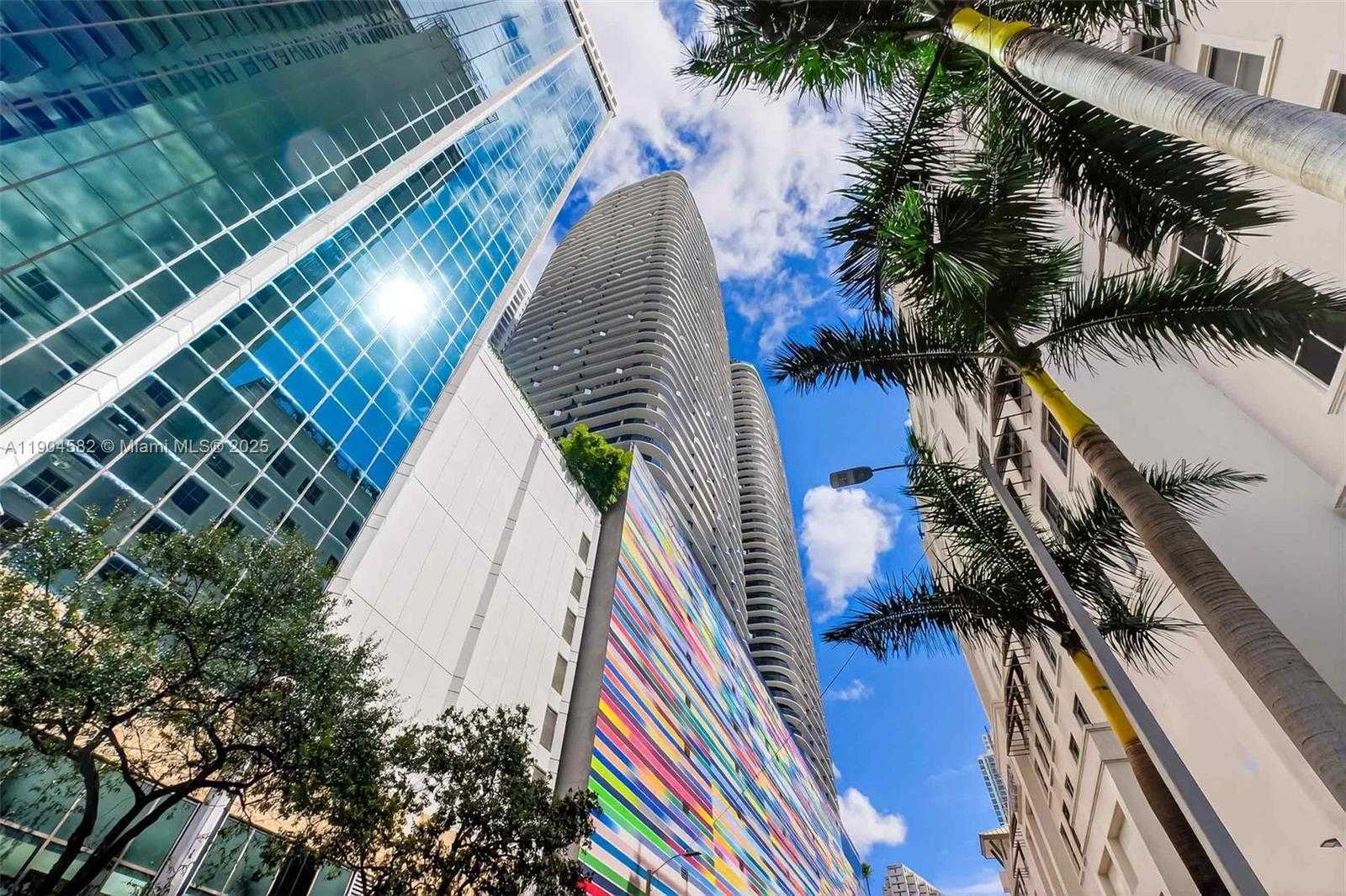 Imagen de Pequeño Objeto