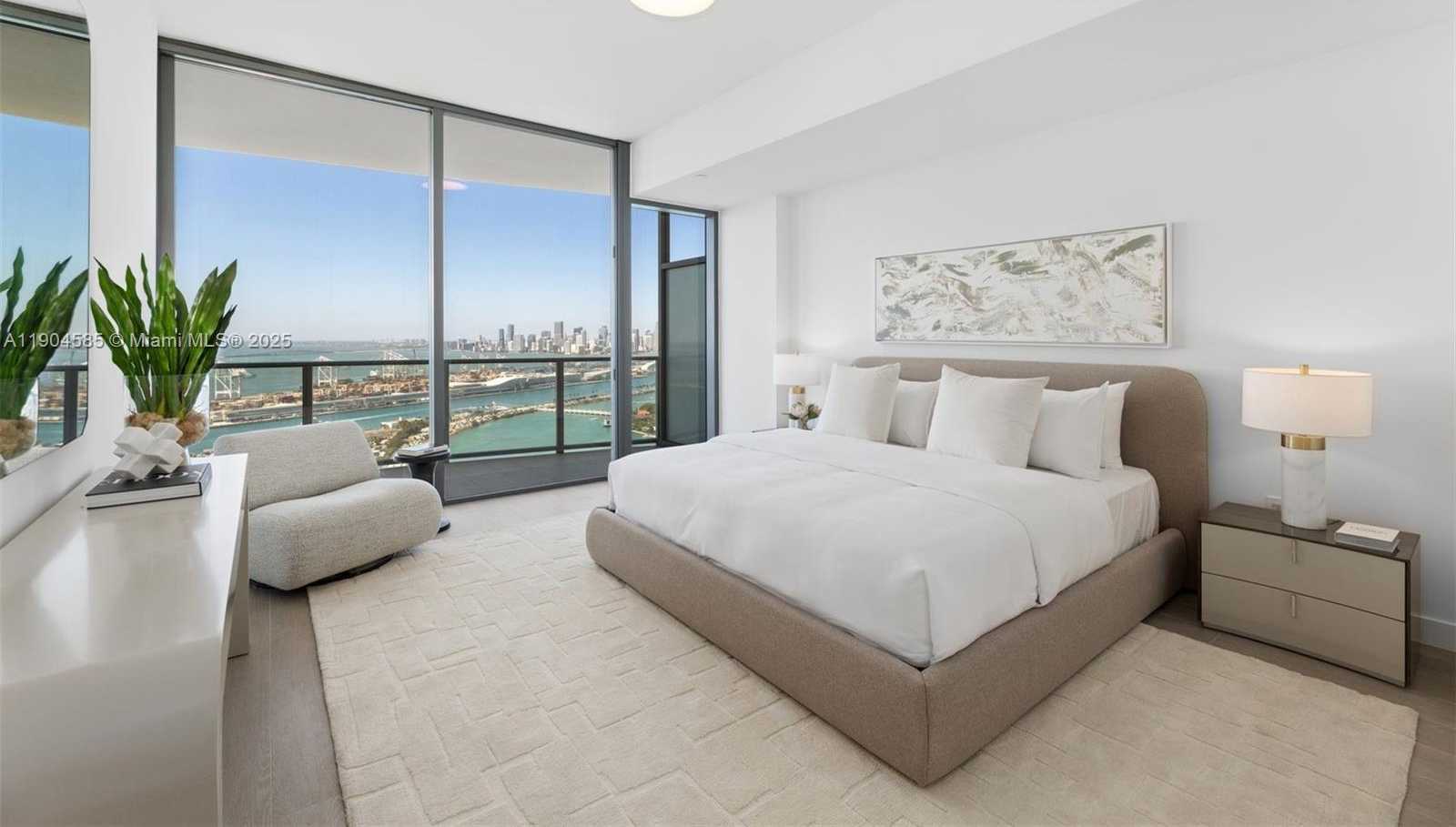 Small Image of 500 ALTON ROAD #4202, Miami Beach Number 15