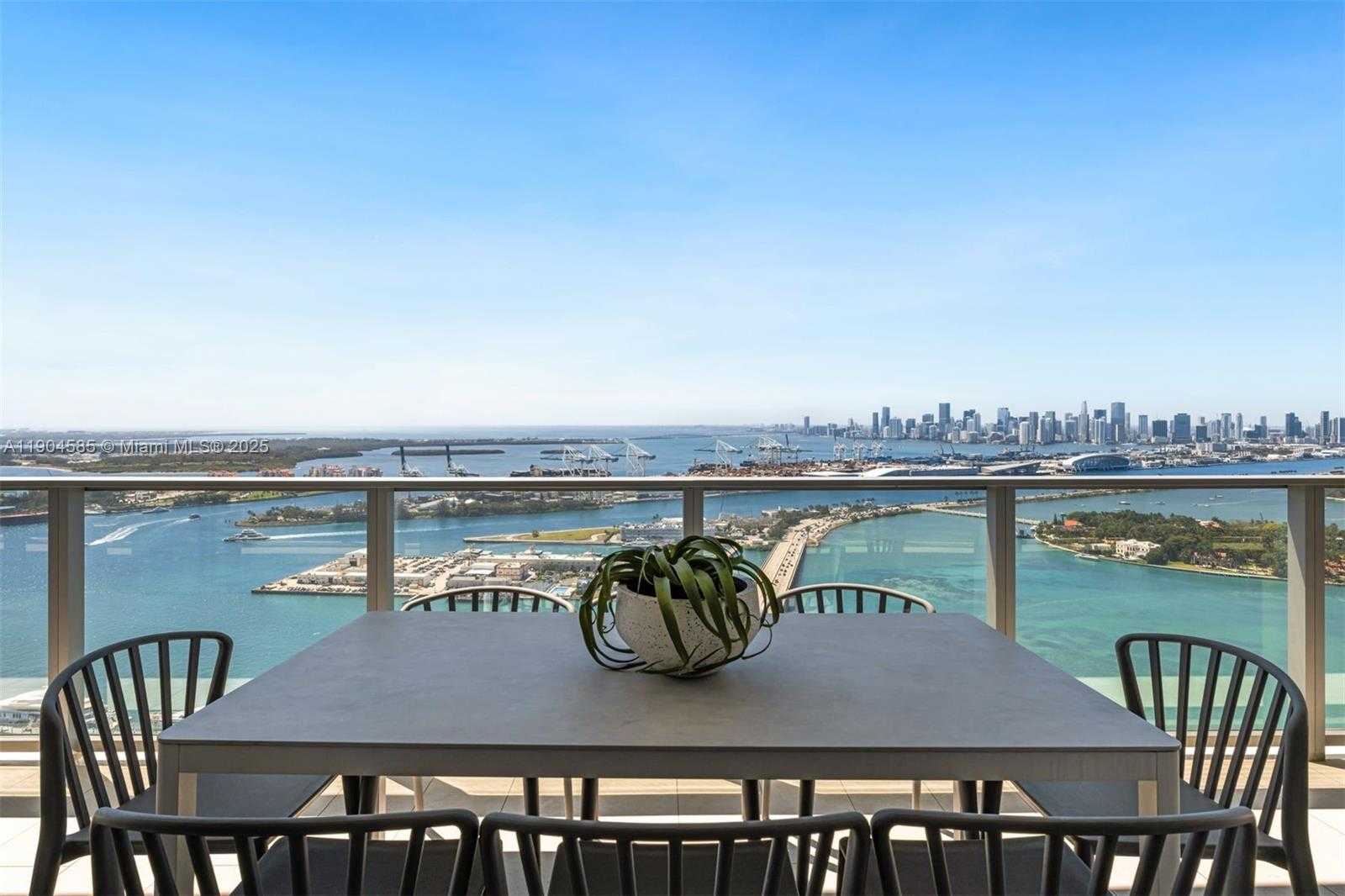 Small Image of 500 ALTON ROAD #4202, Miami Beach Number 21