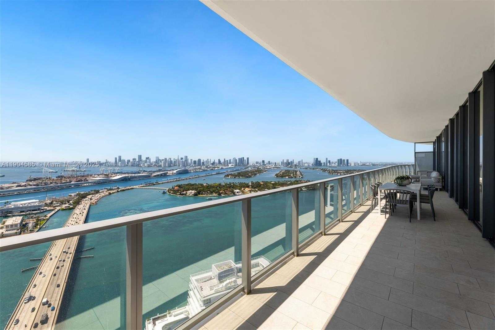 Small Image of 500 ALTON ROAD #4202, Miami Beach Number 25