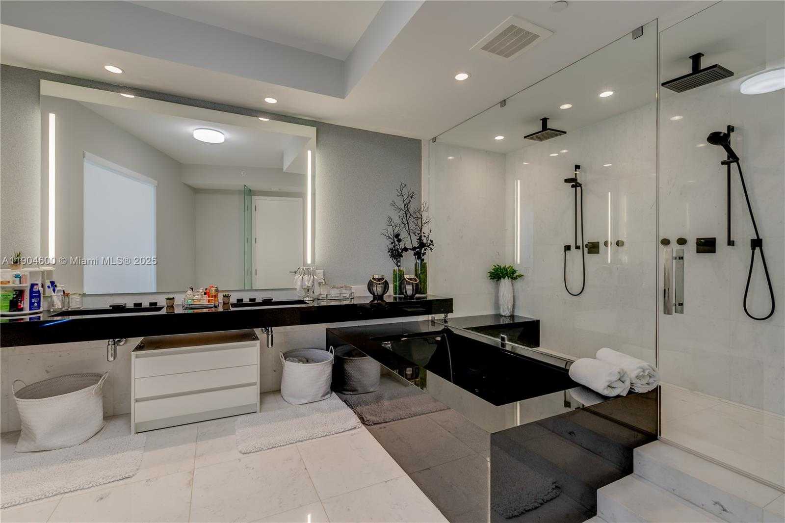 Small Image of 18555 COLLINS AVE #2403, Sunny Isles Beach Number 23