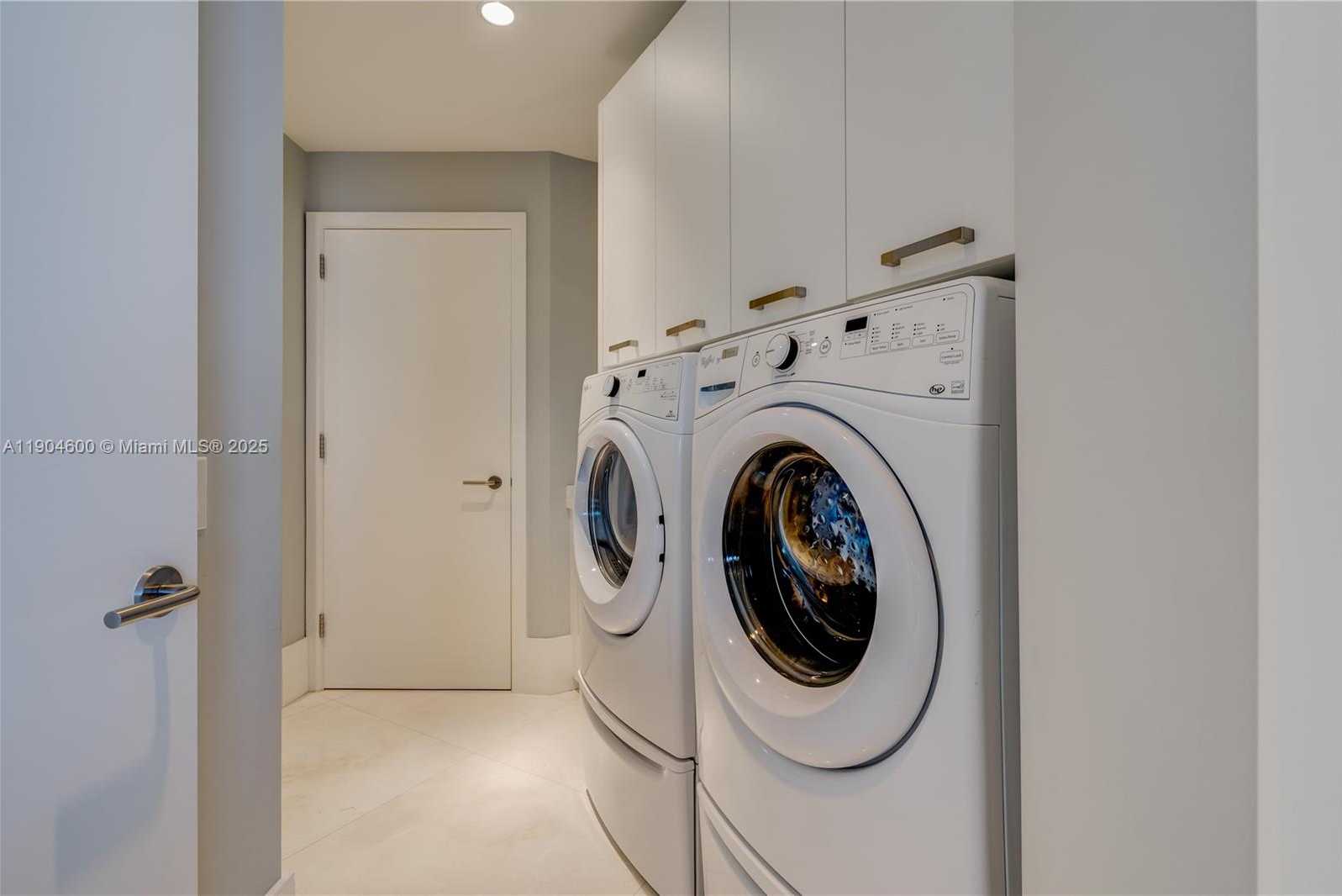 Small Image of 18555 COLLINS AVE #2403, Sunny Isles Beach Number 27