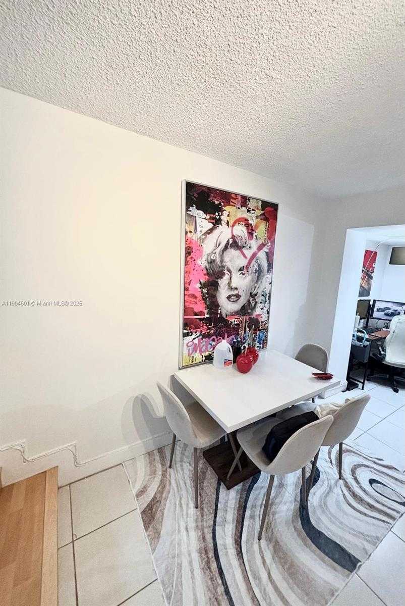 Small Image of 801 BRICKELL BAY DR #963, Miami Number 23