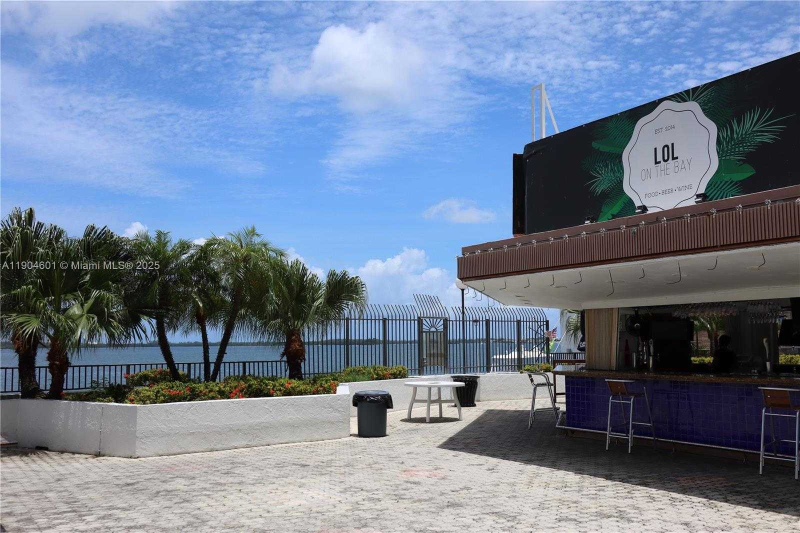 Small Image of 801 BRICKELL BAY DR #963, Miami Number 43