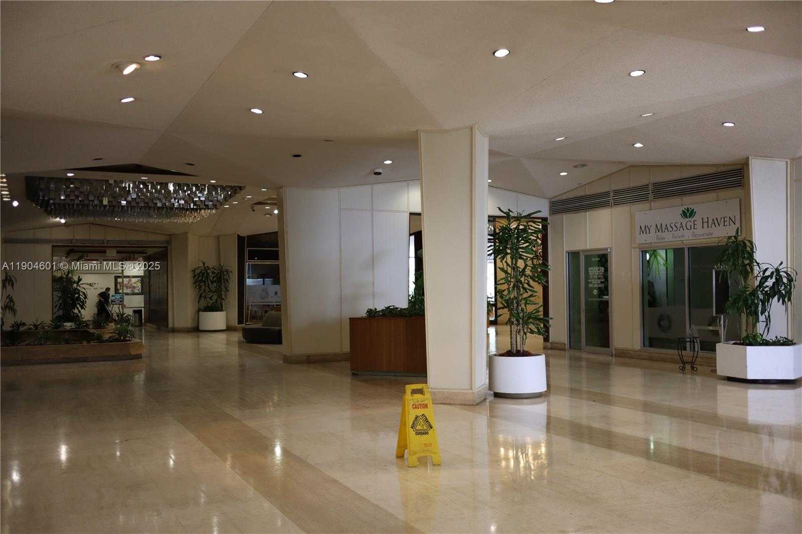 Small Image of 801 BRICKELL BAY DR #963, Miami Number 45