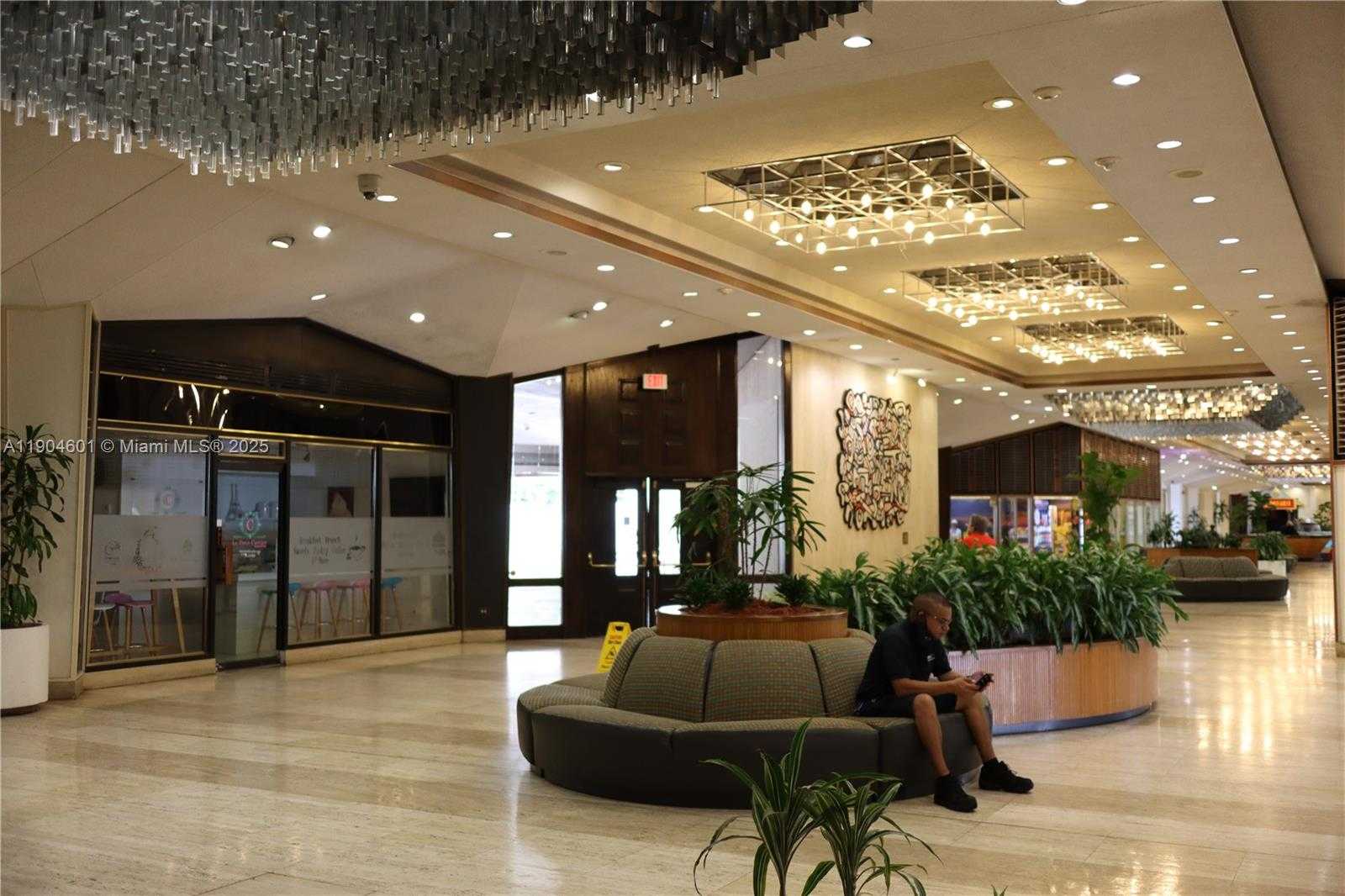 Small Image of 801 BRICKELL BAY DR #963, Miami Number 46