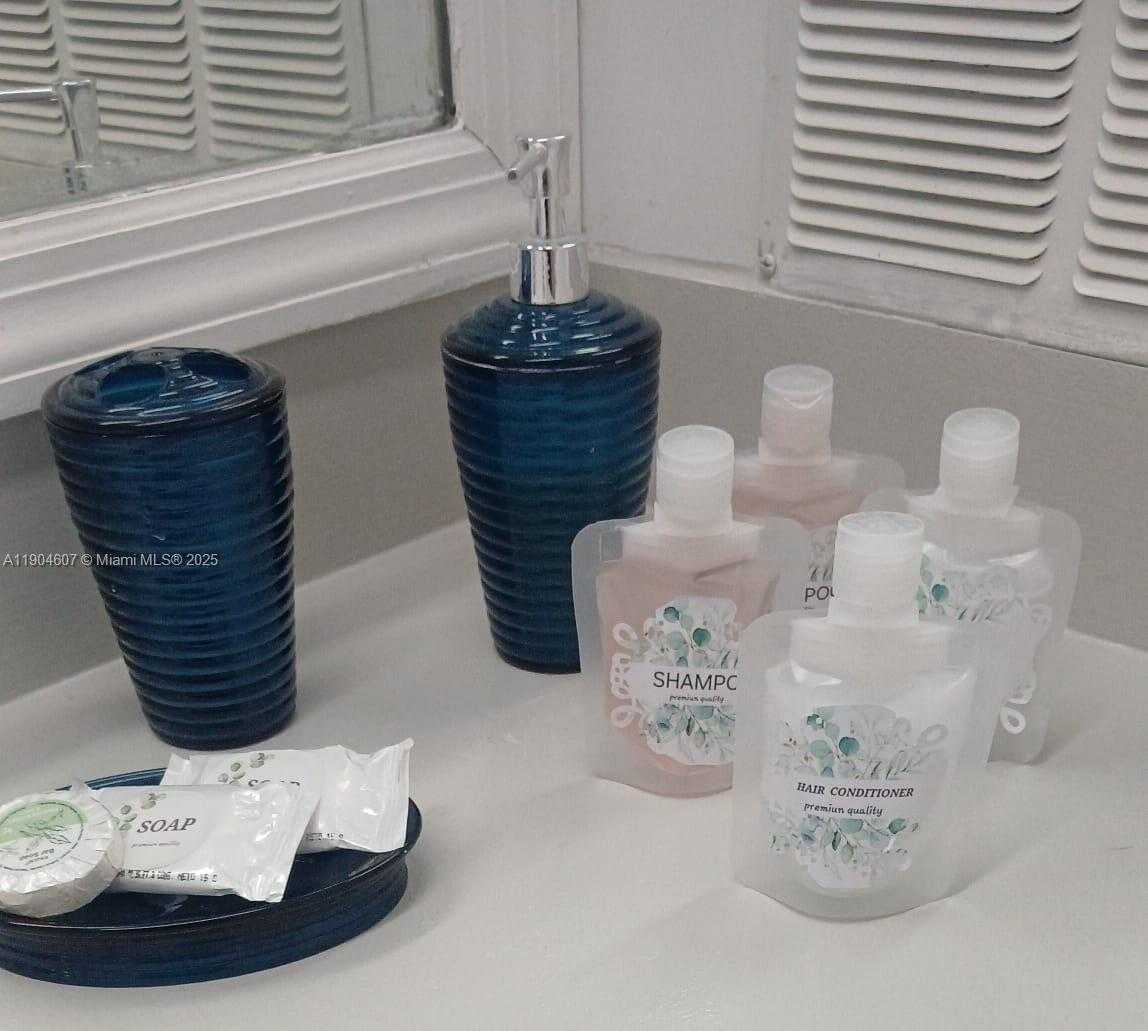 Small Image of 5445 COLLINS AVE #617, Miami Beach Number 9