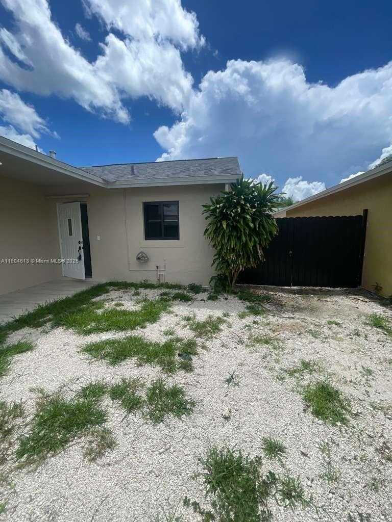 Small Image of 12740 SOUTH WEST 249TH TER, Homestead Number 24