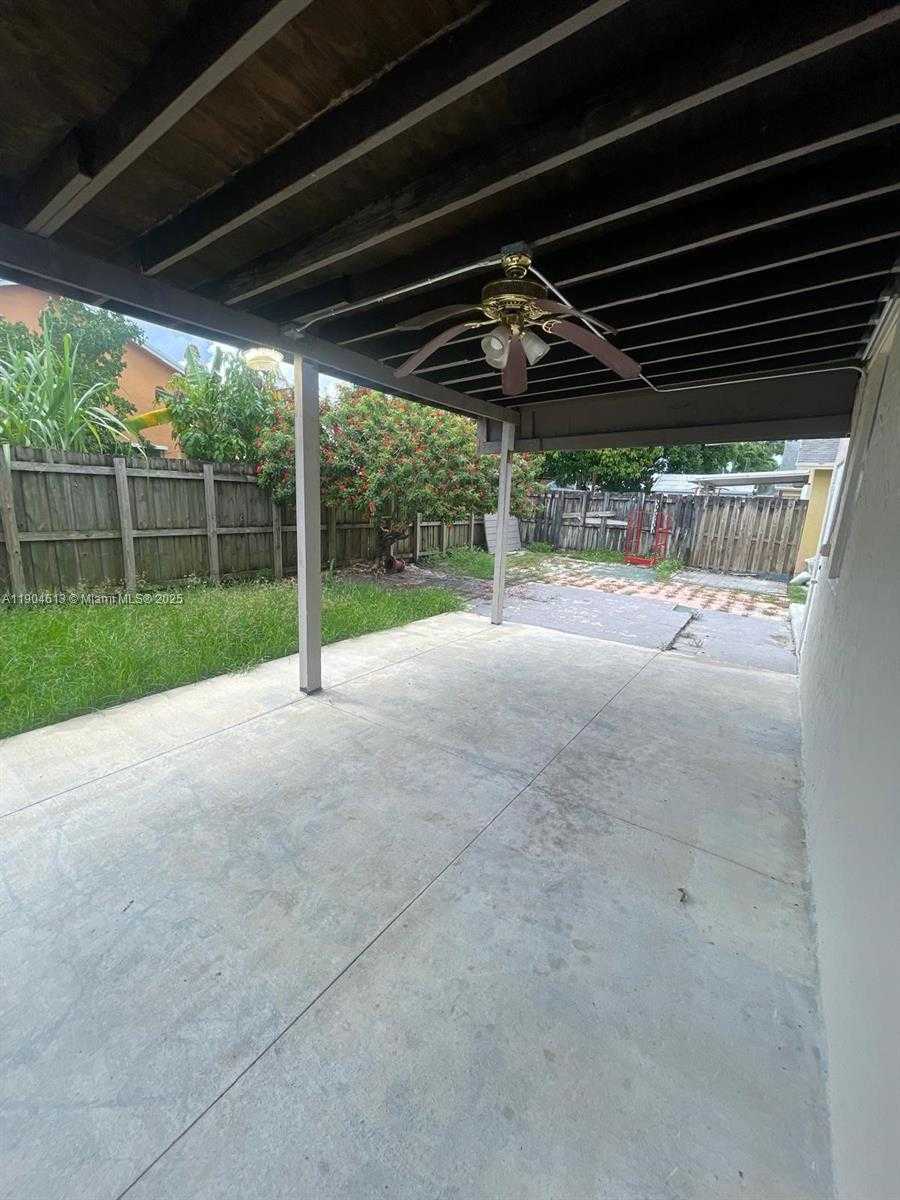 Small Image of 12740 SOUTH WEST 249TH TER, Homestead Number 27