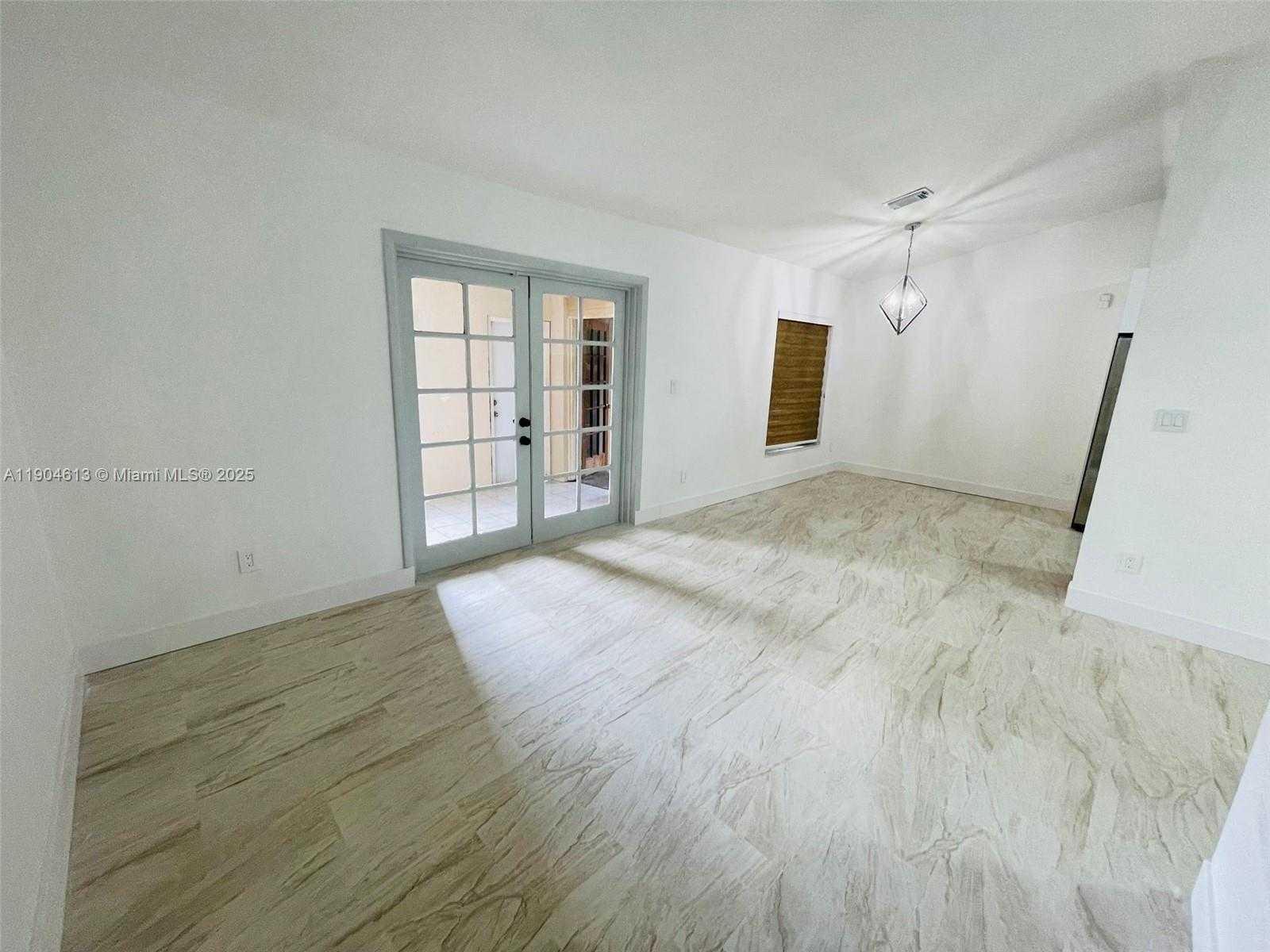 Small Image of 12740 SOUTH WEST 249TH TER, Homestead Number 3