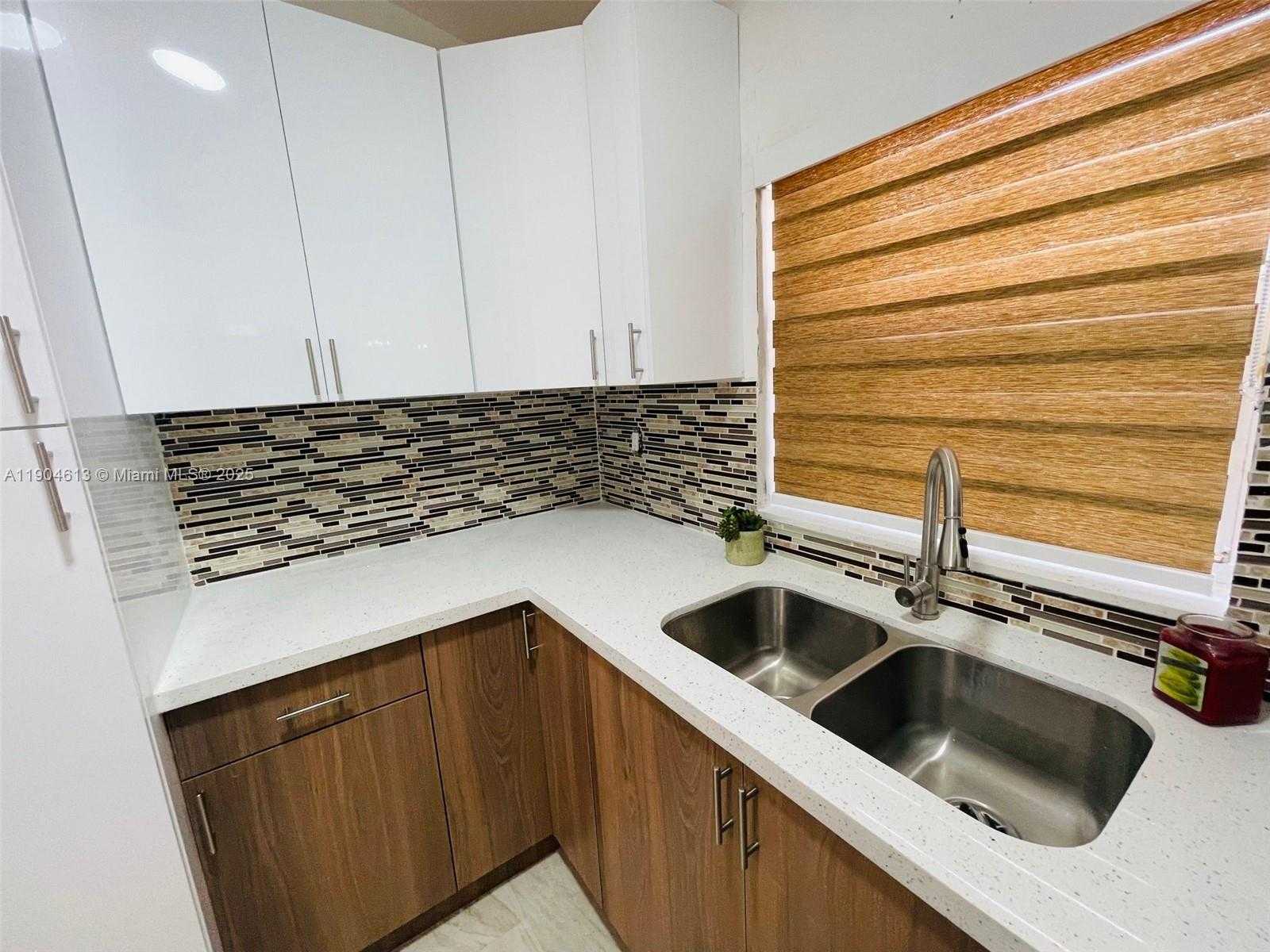 Small Image of 12740 SOUTH WEST 249TH TER, Homestead Number 9